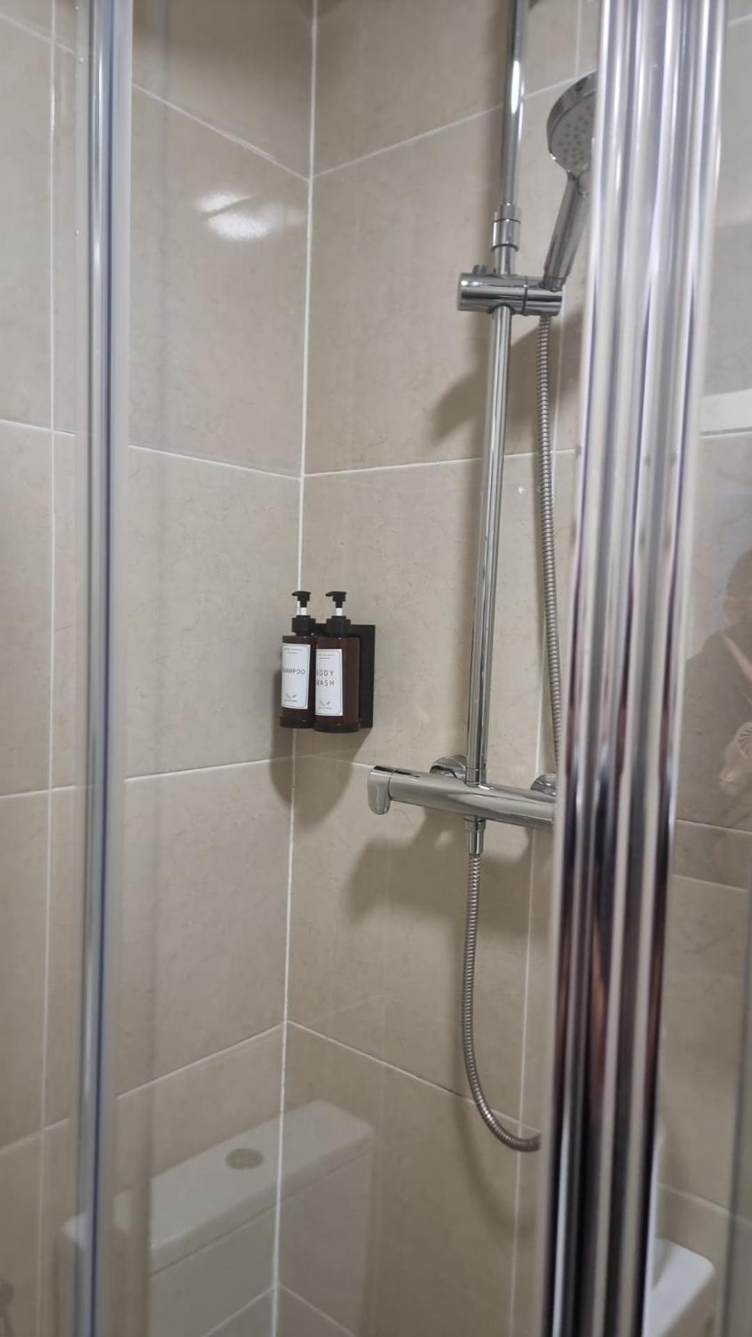 Charming Central Apartment To Rent リスボン エクステリア 写真